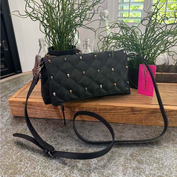 Betsey Johnson Handbags - BETSEY JOHNSON BLACK QUILTED ZIP FOLD MINI SKULLS CROSSBODY PURSE